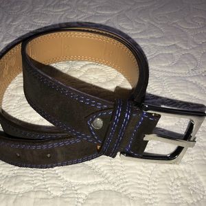 Donald J. Pliner chocolate suede belt.